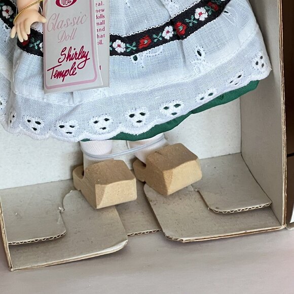 Ideal SHIRLEY TEMPLE 8" Doll 1982 Dutch Holland Outfit Clogs Vintage - Picture 4 of 13